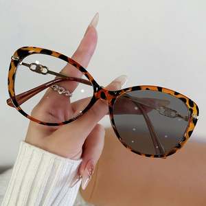 Gafas de Sol Retro Ovaladas con Logotipo Personalizado 2025 para Hombre y Mujer, Monturas de Aleación, Anti Luz Azul, Fotocromáticas - Product Image 1