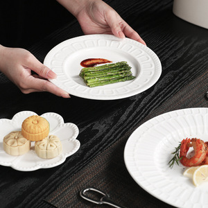 Vajilla de cerámica en relieve blanco puro plato plano nórdico bistec Hotel estilo minimalista plato de comedor vajilla de regalo - Product Image 2