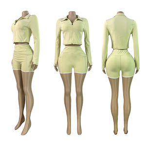 Completo Sportivo in Tessuto Yoga Multicolore Elasticizzato Due Pezzi con Cardigan a Maniche Lunghe e Top Corto - Product Image 6