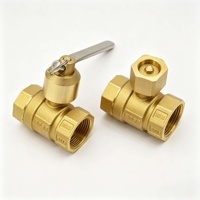 Robinet à boisseau sphérique verrouillable en laiton à poignée triangulaire, vanne d'isolement pour compteur d'eau, type de verrouillage Plum/Cross PN16, 1/2"-2", OEM disponible