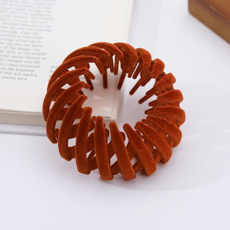 อูฐสีแดง