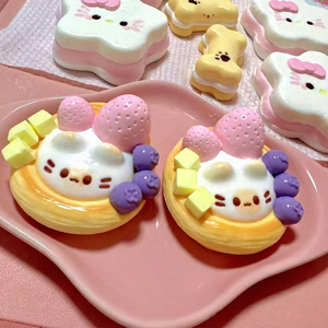 Jouets Squishy Alimentaires : Soufflé au Fromage, Gâteau Fraise – Jouet Squishy en Gros, Nouveau Design, Balle Anti-Stress en TPR, Taba Squeeze pour Filles - Product Image 2