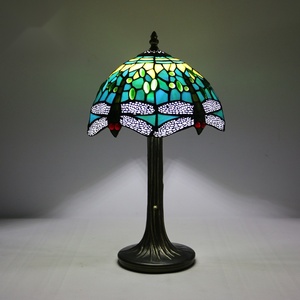 Lámpara Vintage de 30CM para Interior, vidriera decorativa Tiffany, Libélula verde, luz de lectura para dormitorio, sala de estar, lámpara de mesa para oficina - Product Image 5
