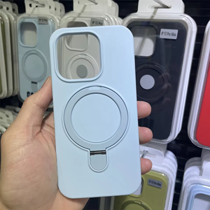 Funda Magnética de Silicona Líquida con Soporte 360 °   Funda Protectora de Cuerpo Completo con Soporte para Carga Inalámbrica para iPhone 17 Pro - Product Image 2