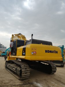 Excavadora sobre orugas Komatsu PC400 40ton con martillo y pintura original Komatsu PC400 Digger en China - Product Image 6