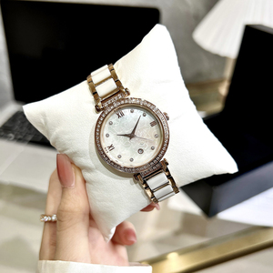 El Último Modelo Ya Está Disponible. Es Romántico y Elegante. Reloj Mecánico de Alta Gama para Damas - Product Image 5