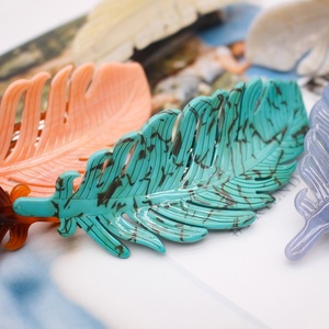 YIYI Style français <span class=keywords><strong>plume</strong></span> acrylique pinces à <span class=keywords><strong>cheveux</strong></span> feuille forme acétate grande <span class=keywords><strong>barrette</strong></span> pour les femmes - Product Image 4