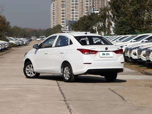 <span class=keywords><strong>Voiture</strong></span> d'occasion Changan Alsvin 2019 2020 à vendre, turbo <span class=keywords><strong>électrique</strong></span> Yuexiang avec boîte de vitesses <span class=keywords><strong>automatique</strong></span>, direction à gauche, sièges en cuir - Product Image 3