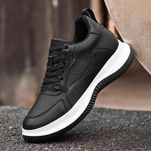Vente en gros d'usine de nouvelles chaussures de sport originales à semelle haute pour hommes et femmes à bas prix, chaussures décontractées confortables et polyvalentes - Product Image 2