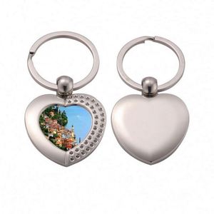 Porte-clés vierges pour sublimation en forme de vêtement, personnalisables avec nom, pour estampage DIY, porte-clés photo à sublimer - Product Image 5