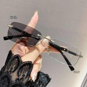 Lunettes d'ordinateur photochromiques Anti-lumière bleue avec logo personnalisé sans monture <span class=keywords><strong>en</strong></span> grain <span class=keywords><strong>de</strong></span> <span class=keywords><strong>bois</strong></span> montures <span class=keywords><strong>de</strong></span> lunettes à la mode pour hommes et femmes - Product Image 2
