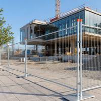 Panneau de clôture temporaire en treillis soudé galvanisé 6x10 pieds avec base lestée sans perçage, barrière de sécurité pour chantier