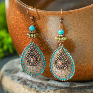 Boucles d'oreilles ethniques en alliage en forme de goutte d'eau, plaquées argent antique, bijoux de mode pour femmes - Product Image 3
