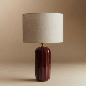 Lampe de table en céramique marron au design épuré, base E26, recharge USB, abat-jour tambour taille moyenne - Décoration intérieure moderne - Product Image 1