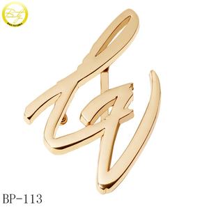 高品质定制金色标志私人带扣压铸压花字母带扣五金水晶 - Product Image 4