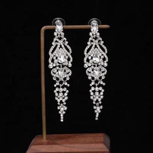High-End New Year <b>Fashionable</b> <b>Drop</b> <b>Earrings</b> Hot Selling Crystal Bridal Wedding Dress Accessories From Europe and America - Product Image 1
