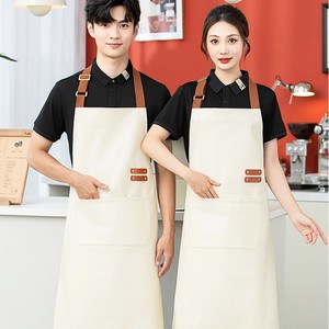 Tablier en cuir PU imperméable de haute qualité avec bretelles renforcées, spécialement conçu pour les restaurants haut de gamme - Product Image 1