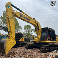 Excavatrice sur chenilles Komatsu 220 d'occasion, 22 tonnes, moteur PLC, système hydraulique complet, capacité de la benne de 1 m³, faible nombre d'heures, bon état