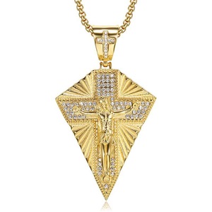 Colar Dina Trendy Hip Hop com Pingente Cruz de <span class=keywords><strong>Jesus</strong></span> Cristo Banhado a Ouro 18K em Aço Inoxidável com Zircônia e Corrente de Pérolas Quadradas Cravejadas - Product Image 4