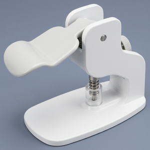 Outil de fixation à pression Kiyohara pour bureau, machine à presser manuelle pour boutons en plastique, pour fixation sur vêtements - Product Image 1