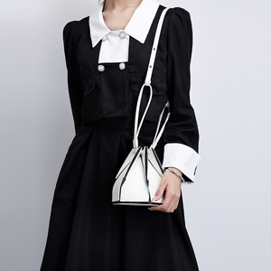 <span class=keywords><strong>Sac</strong></span> seau hexagonal de conception unique pliable Pull Out Fashion Trend Personality Crossbody Bag Leather Women's Handbag - Product Image 2