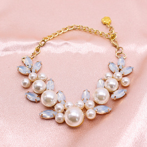 <span class=keywords><strong>Collar</strong></span> de Princesa para Gatos, Venta al Por Mayor de Fábrica, Nuevo <span class=keywords><strong>Collar</strong></span> de Moda para Perros con Decoración de Diamantes de Imitación para Bodas y Cumpleaños - Product Image 1