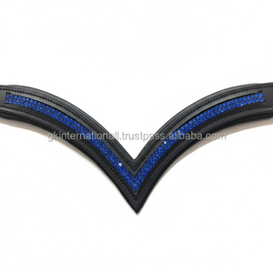 Banda de cuero para cejas de caballo, hecho a mano diseño personalizado, suave, acolchado, cosido completo, canal vacío de lujo, con cristales decorativos ostentosos - Product Image 1