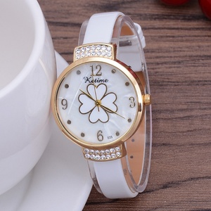 Montre pour femme à cadran coquille, style coréen minimaliste, bracelet en cuir ultra fin, montre à quartz pour femme, vente en gros d'usine - Product Image 1