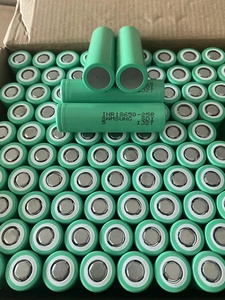 Batterie cylindrique rechargeable Li-ion 18650-25R 3,6V 2500mAh NMC pour pack de batteries, OEM/ODM acceptés - Product Image 1