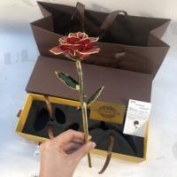 Kotak Hadiah Mewah Valentine K-0106 Produk Hari Valentine Bunga Mawar Asli Diawetkan Bunga Mawar Berlapis Emas 24K Merah