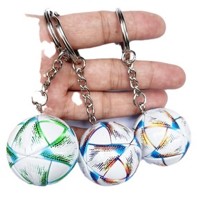 Porte-clés Souvenir en Forme <span class=keywords><strong>de</strong></span> <span class=keywords><strong>Ballon</strong></span> <span class=keywords><strong>de</strong></span> Football pour Femmes, Mascotte et Marchandise Officielle des Équipes des États-Unis, <span class=keywords><strong>du</strong></span> Canada et <span class=keywords><strong>du</strong></span> Mexique 2026 - Product Image 5