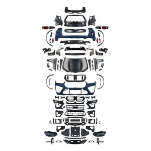 Kit carrosserie style MT pour BMW X5M (2008-2013) - Pare-chocs avant et arrière, jupes latérales, calandre, phares et feux arrière - Ventes directes usine - Modèle 2024 pour E70 - Product Image 1