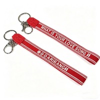 Llavero de tela bordado a mano con alfabeto, accesorio portátil para bolso, ideal para fans de conciertos coreanos, disponible al por mayor.