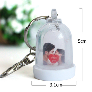 Personalizado DIY imagen insertar marco de fotos de plástico Bola de agua llavero pendamt recuerdo regalo mini pequeño <span class=keywords><strong>gobe</strong></span> de nieve - Product Image 5