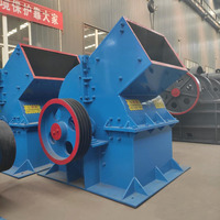 Broyeur à marteaux de série PC de haute qualité pour granit de basalte de calcaire-Broyeur de minerai de pierre portable avec composants de noyau de moteur de moteur