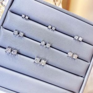 Xinfly Fine Jewelry Personalize Beautiful Simple 18K Gold Girl 0.10ct-1.0ct GH VS Natural Diamond <b>Small</b> <b>Stud</b> Earrings - Product Image 3