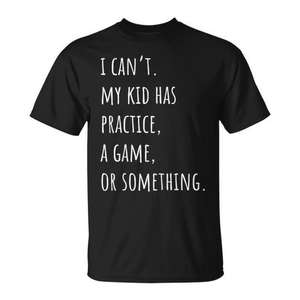 No puedo evitar que mi hijo haga práctica o algo en el marco del juego, camiseta para mamá - Product Image 1