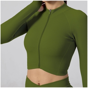 ชุดออกกำลังกายในยิมของผู้หญิงชุดครอปท็อปแขนยาวเลกกิ้งชุดเล่นโยคะไร้ตะเข็บ - Product Image 3