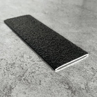 Marchepieds de sécurité industrielle en fibre de verre anti-dérapant nez d'escalier GRP FRP bande de roulement d'escalier