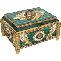 Créations en malachite pour la décoration intérieure : Merveilles de la Forêt Mystique – Pierre précieuse polie dans une harmonie verdoyante