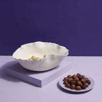 Nouvelle Arrivée Plateau de Service en Céramique Fait Main de Haute Qualité avec Bord Ondulé, Design Unique à Volants, Décoration d'Intérieur, Fabrication Céramique