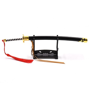 Mini katana en métal artisanal, porte-clés, jouet cadeau, personnage exclusif du jeu japonais classique Devil May Cry, fabricants en stock - Product Image 2