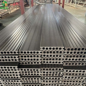 Nhà sản xuất WPC <span class=keywords><strong>Composite</strong></span> boong bảng chống trượt không thấm nước bền chải ngoài trời <span class=keywords><strong>decking</strong></span> cho vườn sử dụng hạt gỗ Châu Á - Product Image 3