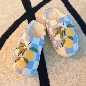 Pantoufles de salon Lemon Drop Gingham - Douces et confortables - Product Image 1