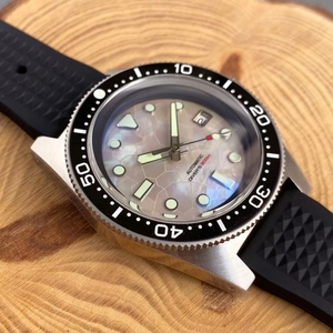 Montres mécaniques de luxe pour hommes, personnalisées en usine OEM ODM, avec verre saphir bombé, bracelet en silicone de luxe, étanches - Product Image 3