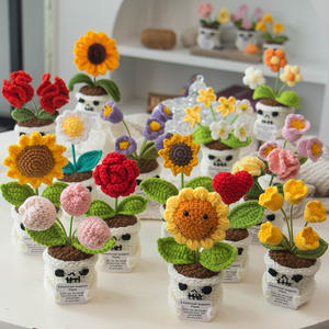 Muñeco <span class=keywords><strong>de</strong></span> punto peculiar <span class=keywords><strong>con</strong></span> forma <span class=keywords><strong>de</strong></span> <span class=keywords><strong>cactus</strong></span>, adorno <span class=keywords><strong>de</strong></span> escritorio, planta en maceta <span class=keywords><strong>de</strong></span> hilo tejido, regalos <span class=keywords><strong>de</strong></span> apoyo emocional para amigos, graduación - Product Image 4