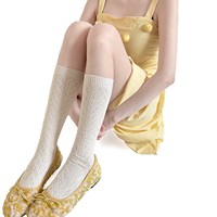 Chaussettes fines en coton pour femme, tricotées, mi-mollet, style slouchy, ajourées, jacquard motif épi de blé, blanc cassé et gris Miu, collection Printemps-Automne