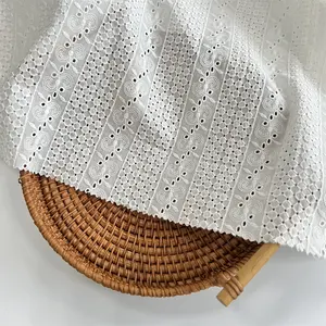 HAHOO绍兴在线黄金供应商环保环保白色编织连衣裙棉绣布面料，用于室内装饰
