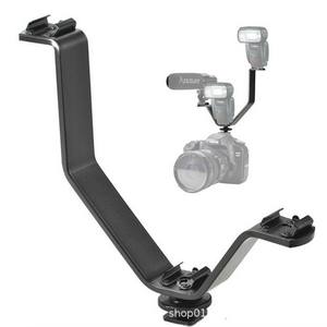 Soporte de Flash en V Exclusivo Transfronterizo, Soporte Universal de Metal para Micrófono con Zapata Fría y Caliente para Cámaras SLR y Luces de Video - Product Image 3