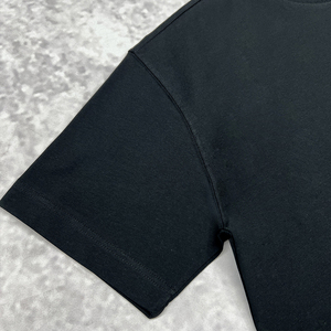T-shirt de luxe 260 g/m² épais à épaules tombantes, uni, noir, coupe courte et oversize, en coton pour hommes, vente en gros - Product Image 4